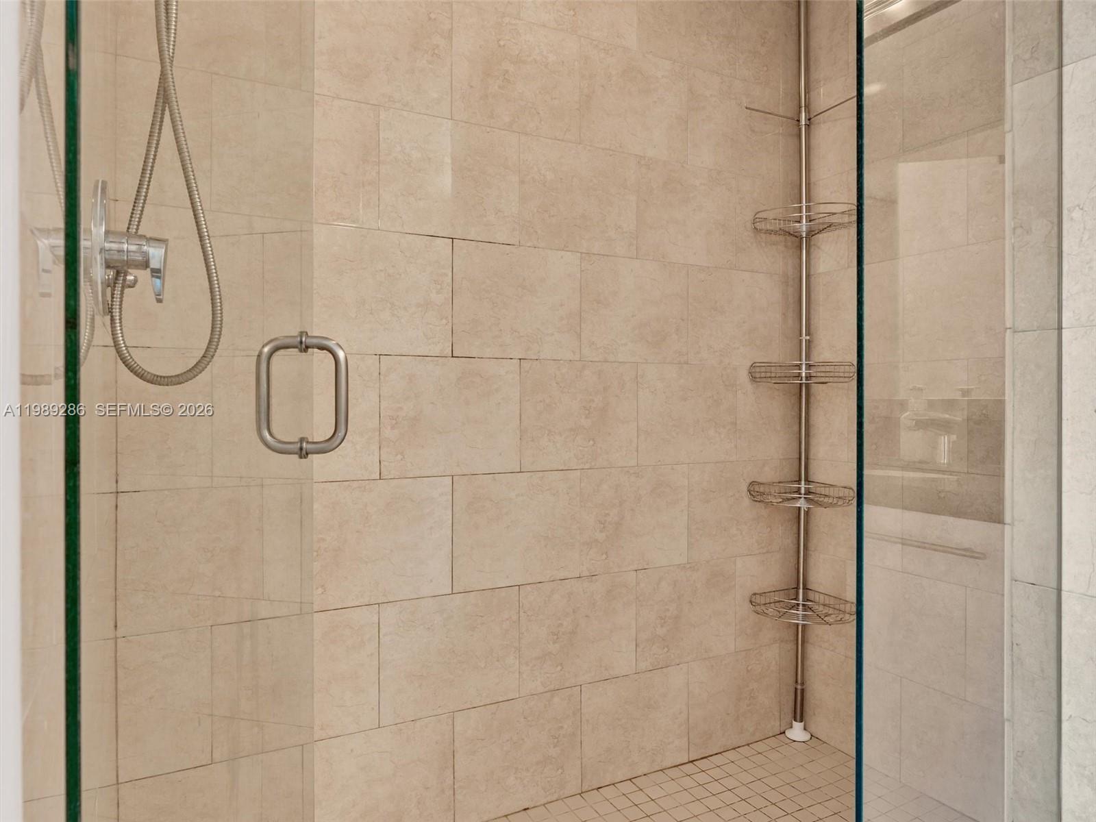 IVY CONDO - Residential