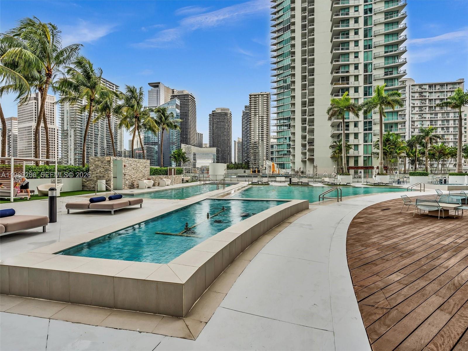 IVY CONDO - Residential