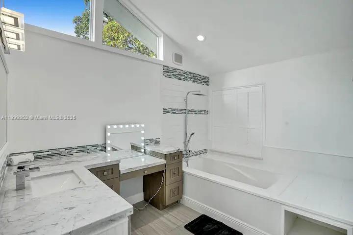RIVER LANDS - Residential
