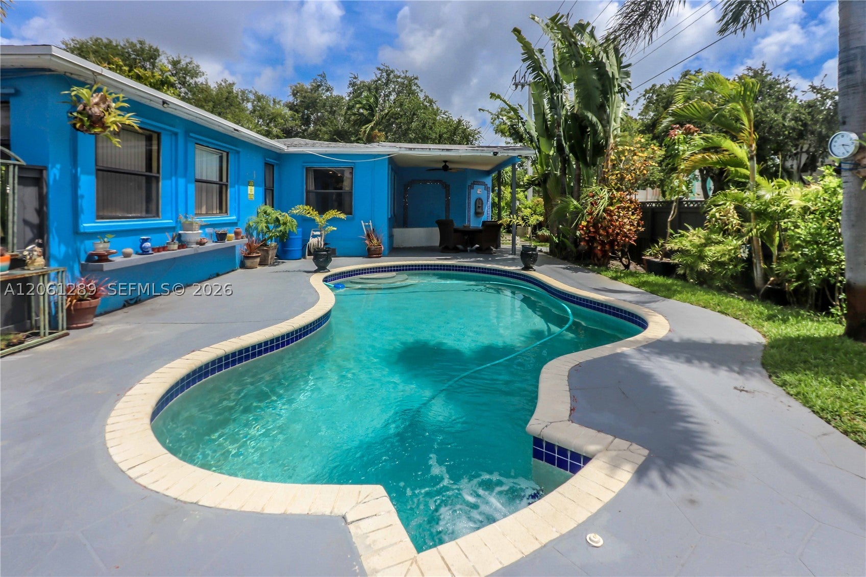 706 S 19th Ave