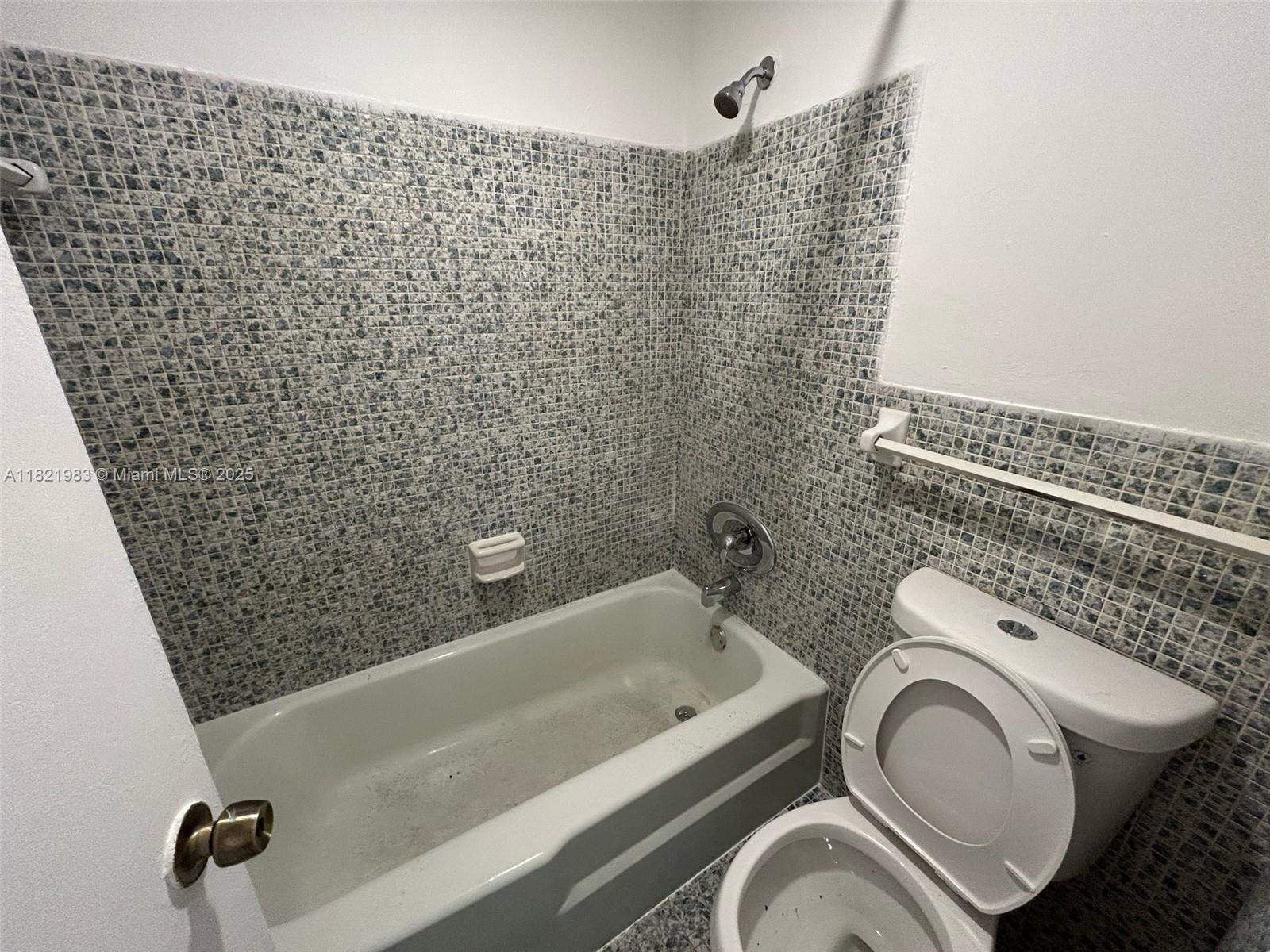 1590 NE 125th Ter 2
