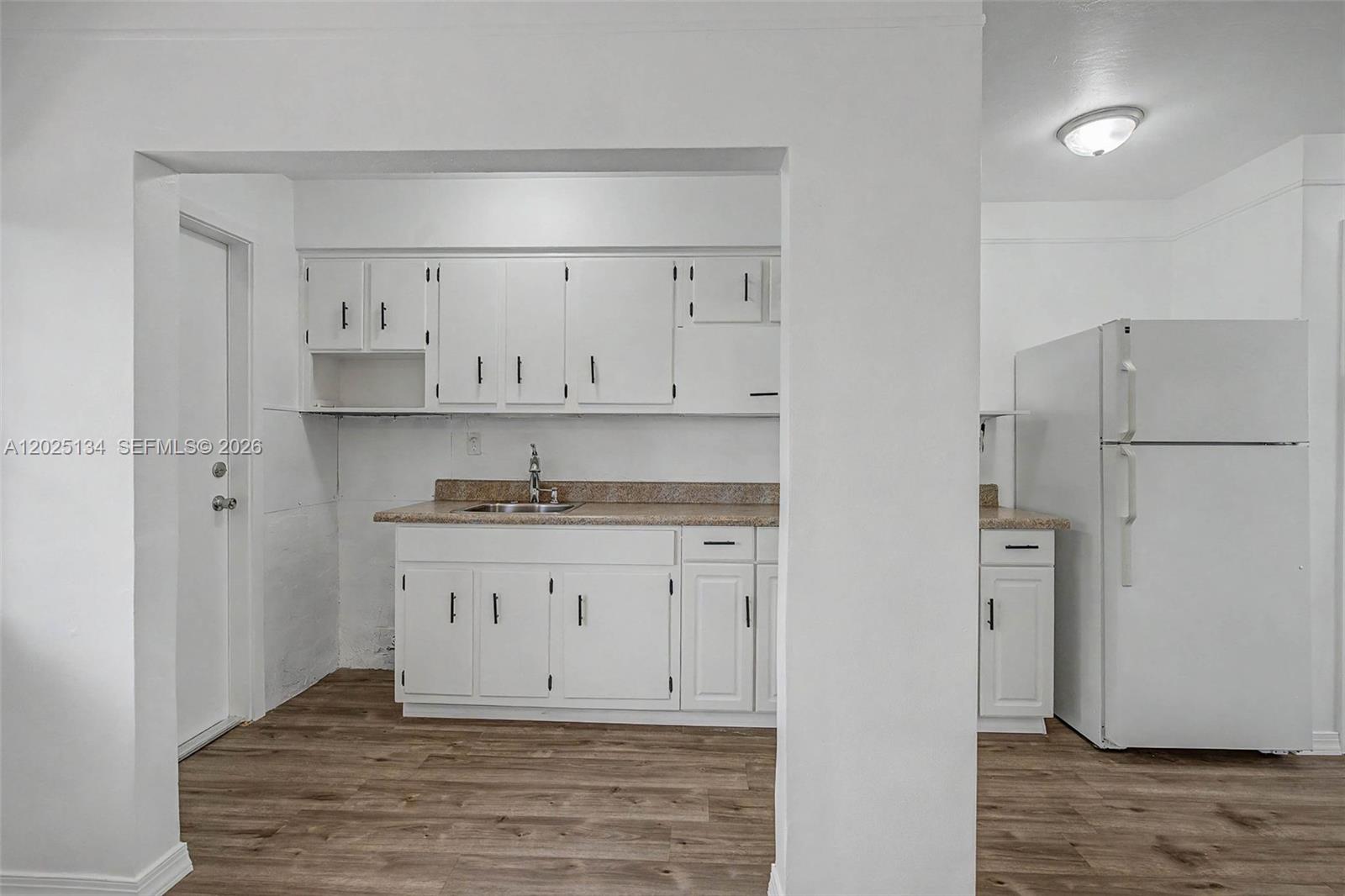 60 NW 79th St 14