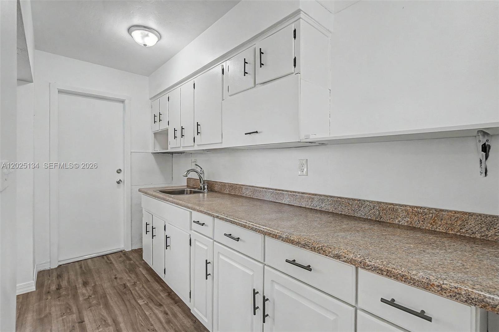 60 NW 79th St 14