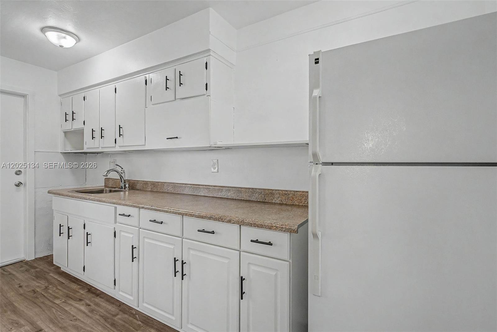 60 NW 79th St 14