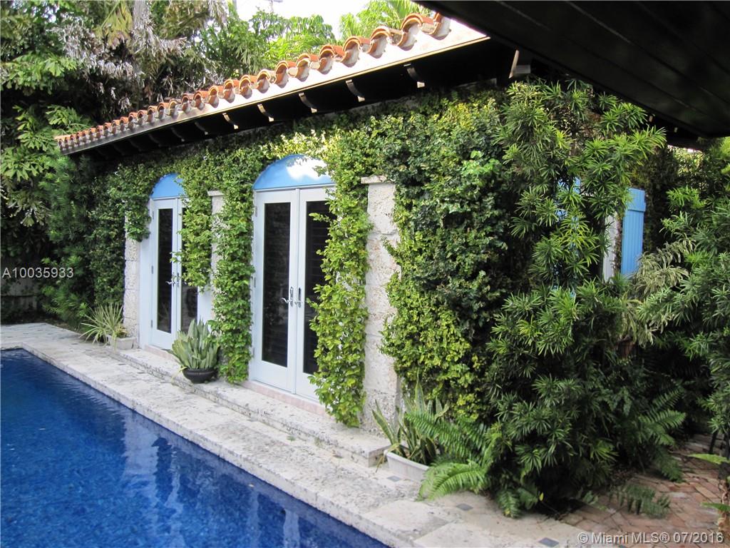 MASHTA ISLAND A REPLAT OF - Residential