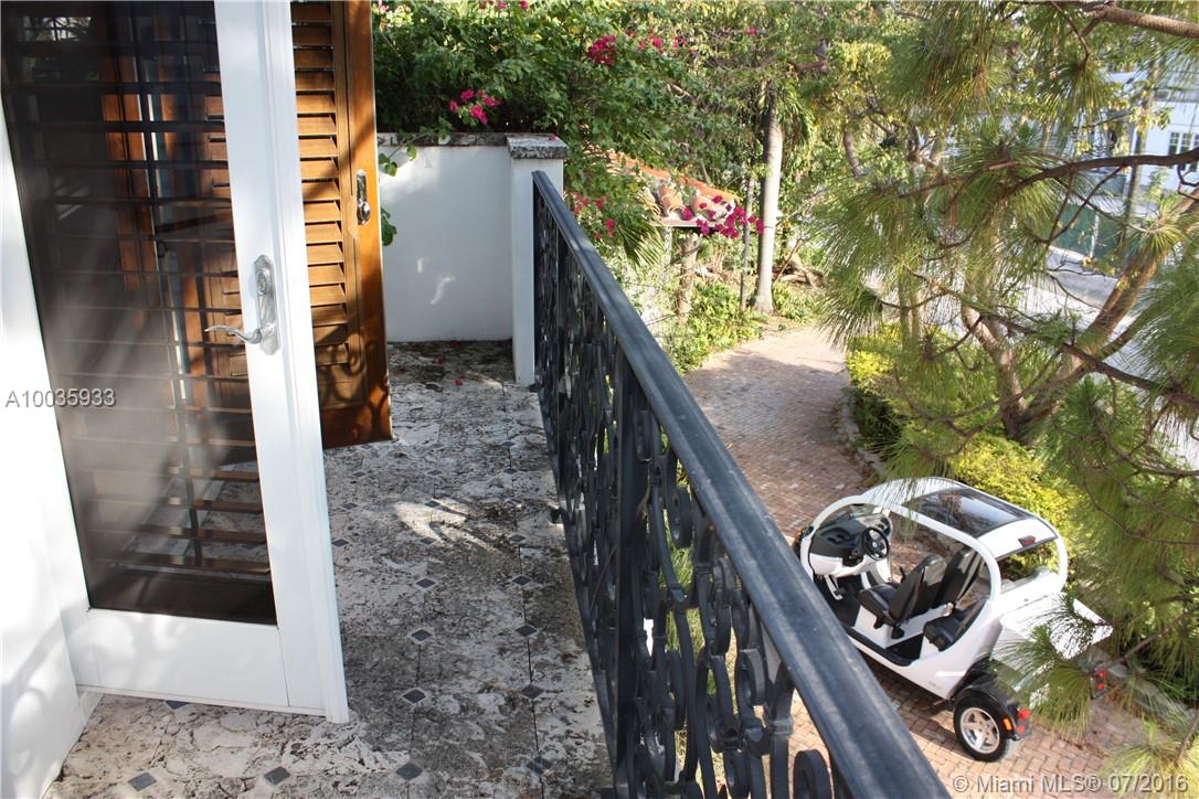 MASHTA ISLAND A REPLAT OF - Residential