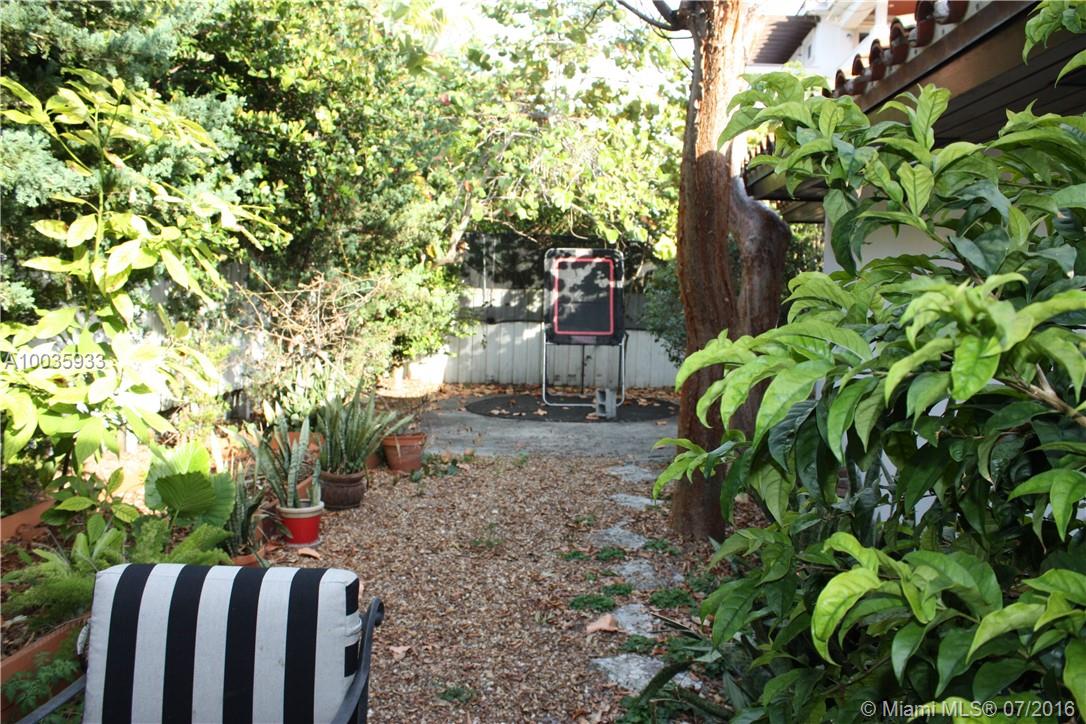 MASHTA ISLAND A REPLAT OF - Residential