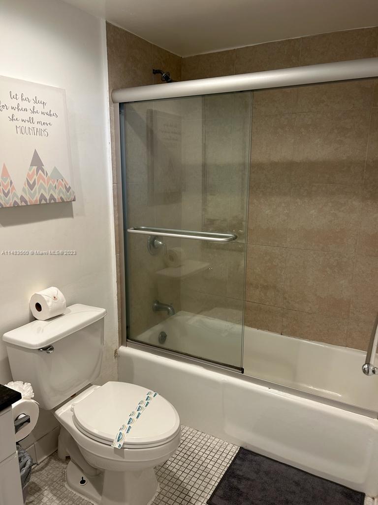 TIDES ON HOLLYWOOD BEACH - Residential