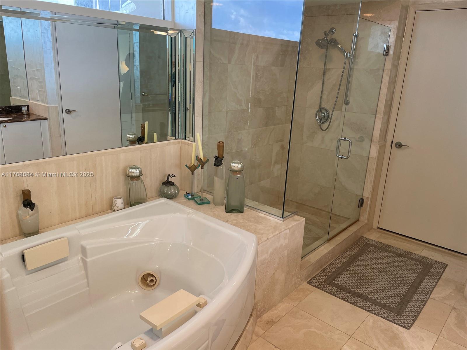 THE PINNACLE CONDO - Residential Lease