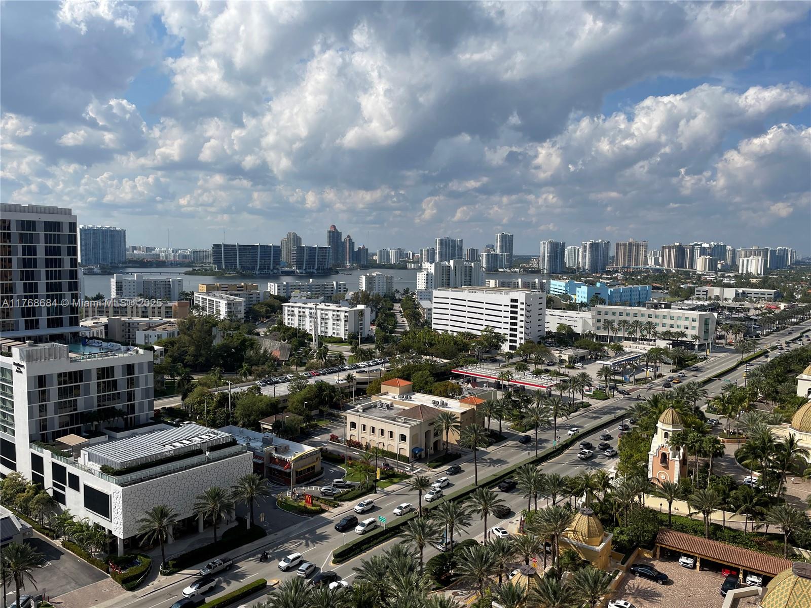 THE PINNACLE CONDO - Residential Lease