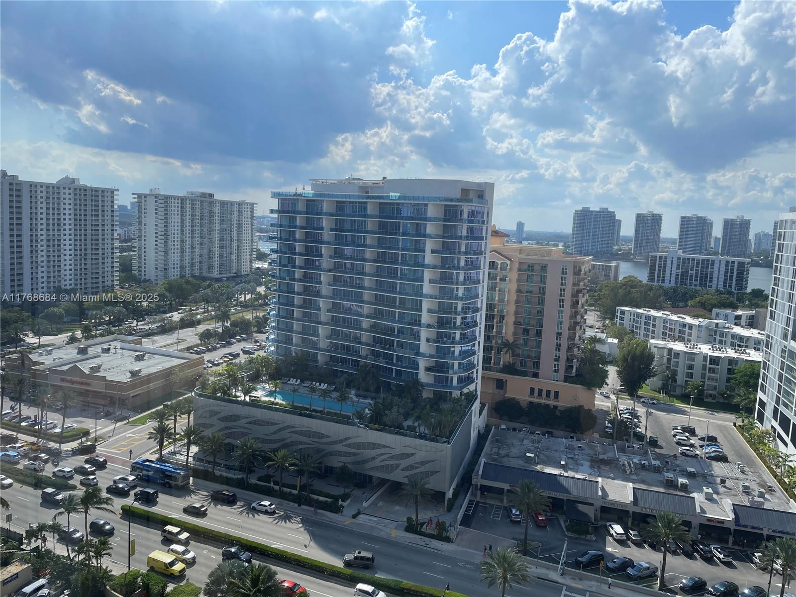 THE PINNACLE CONDO - Residential Lease