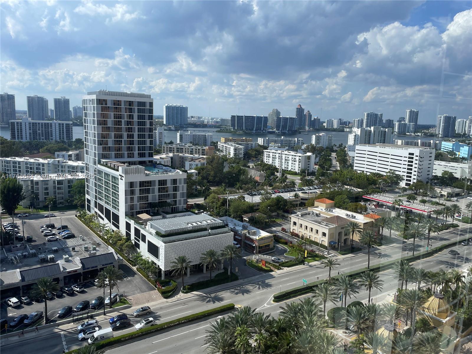 THE PINNACLE CONDO - Residential Lease