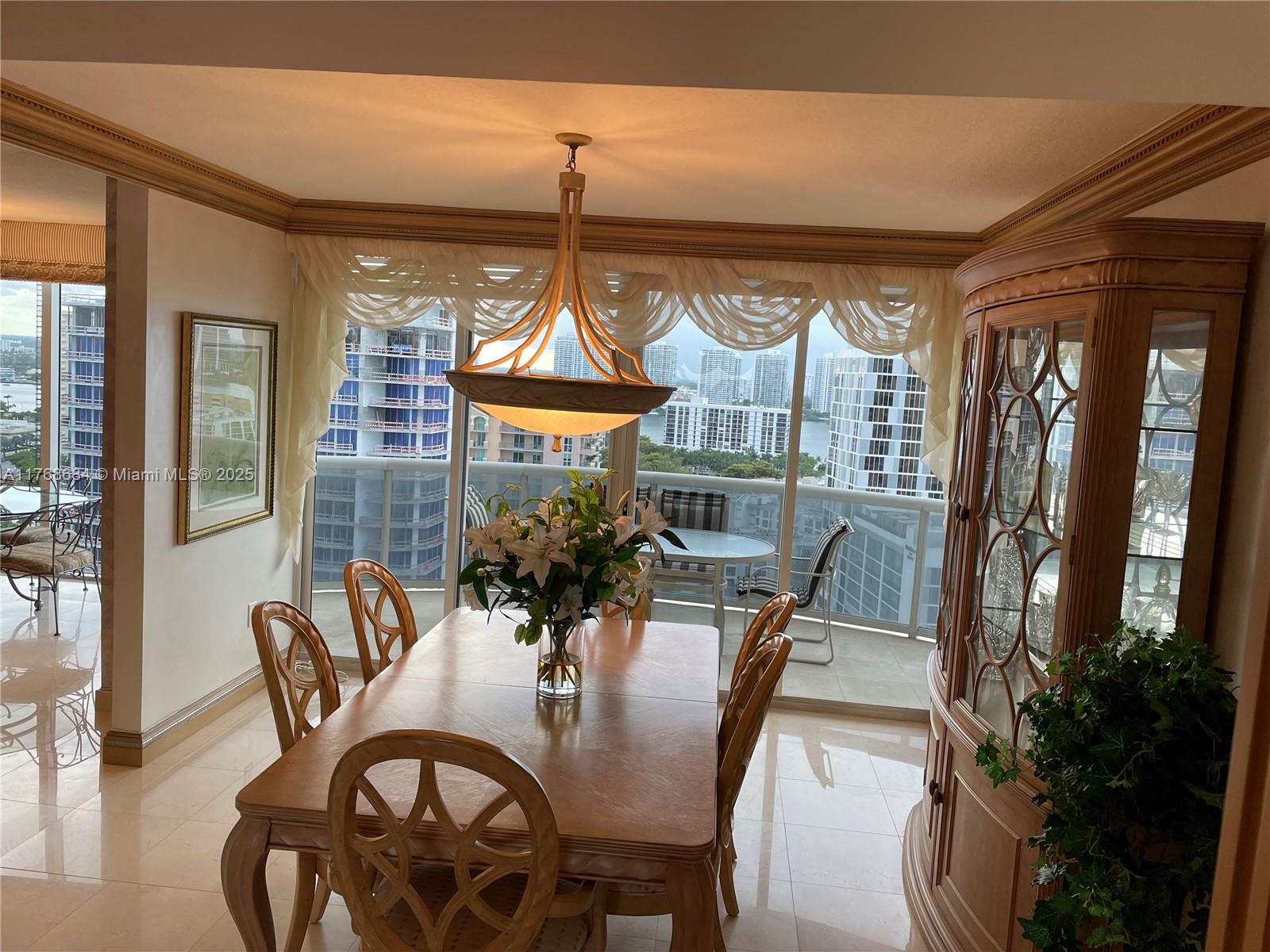 THE PINNACLE CONDO - Residential Lease