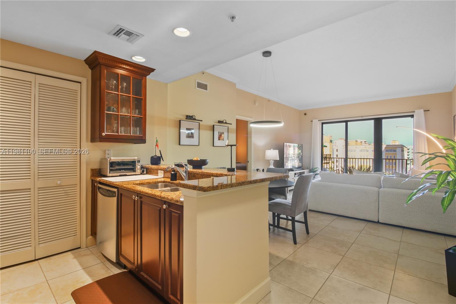 100 Andalusia Ave 708