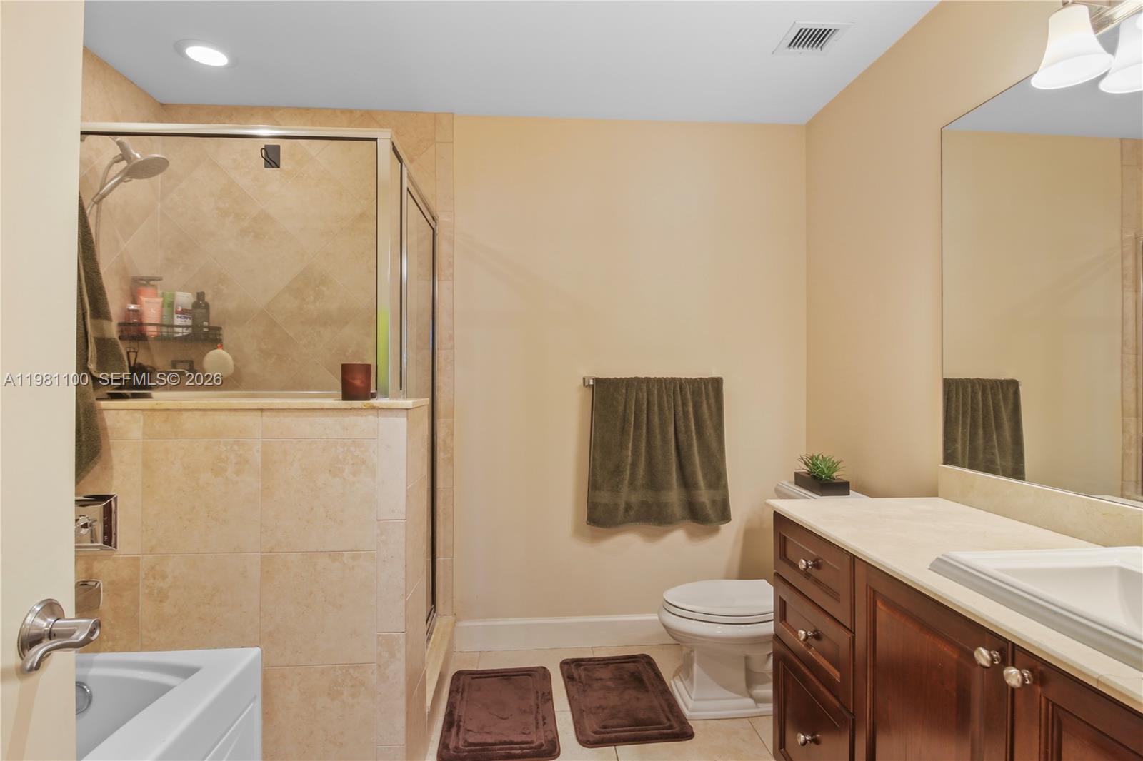 ANDALUSIA CONDO RESIDENCE - Residential Lease