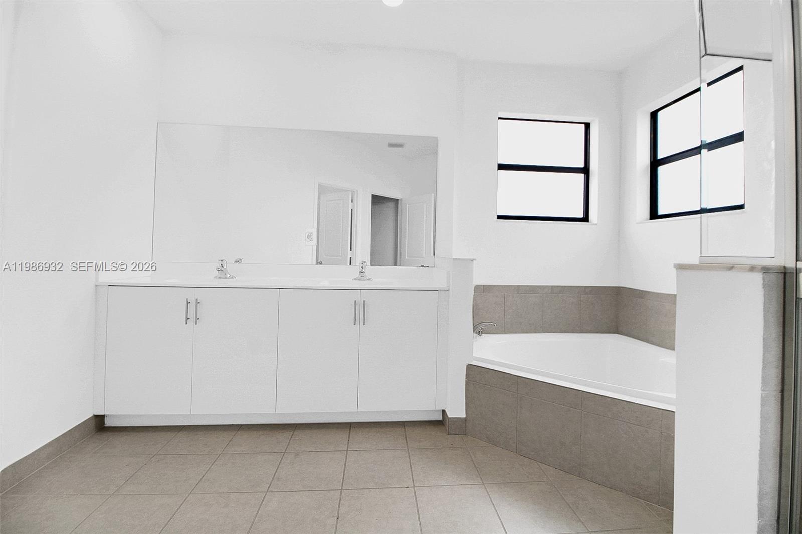 KENDALL ASSEMBLAGE NORTH - Residential