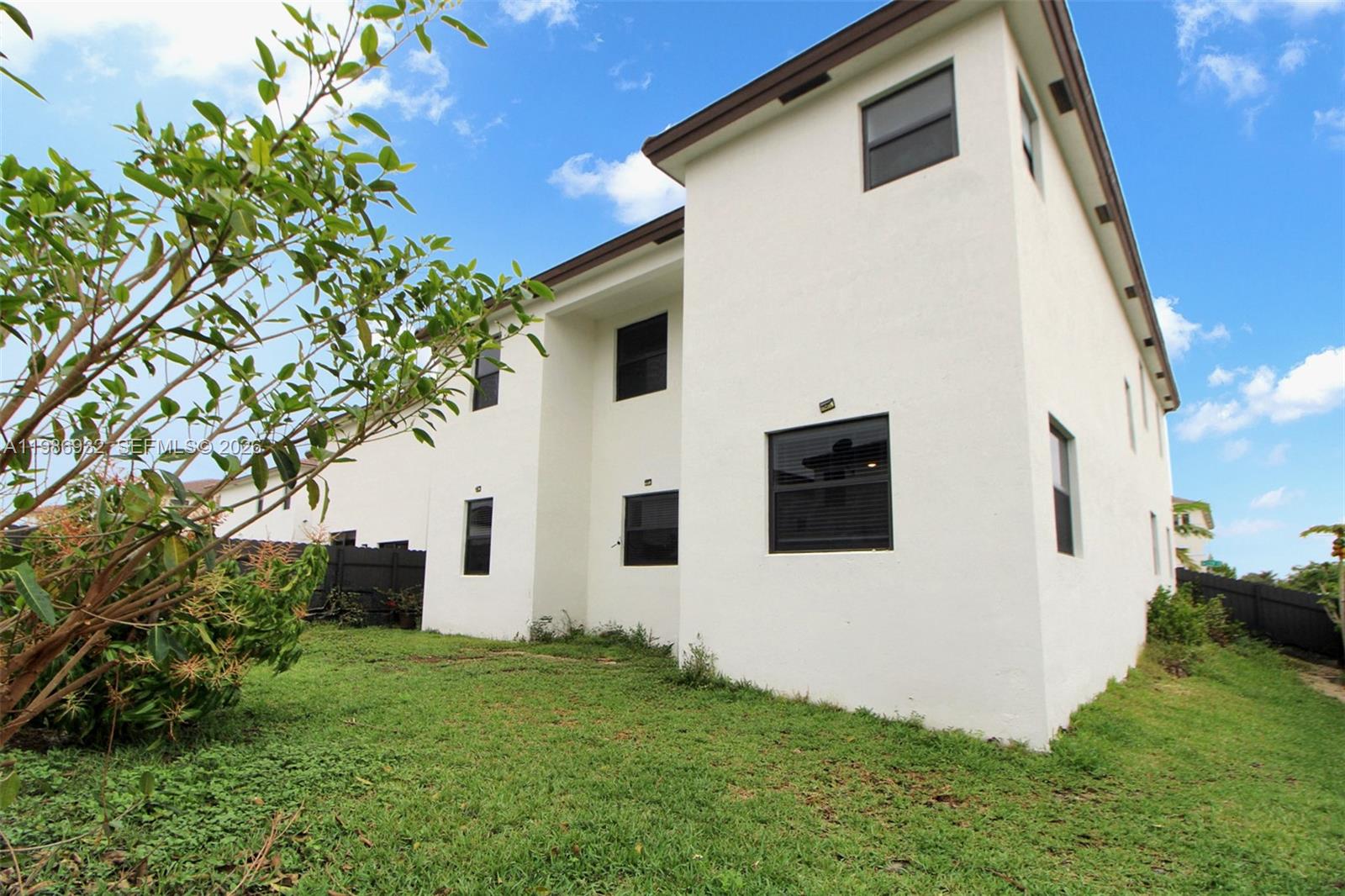 KENDALL ASSEMBLAGE NORTH - Residential