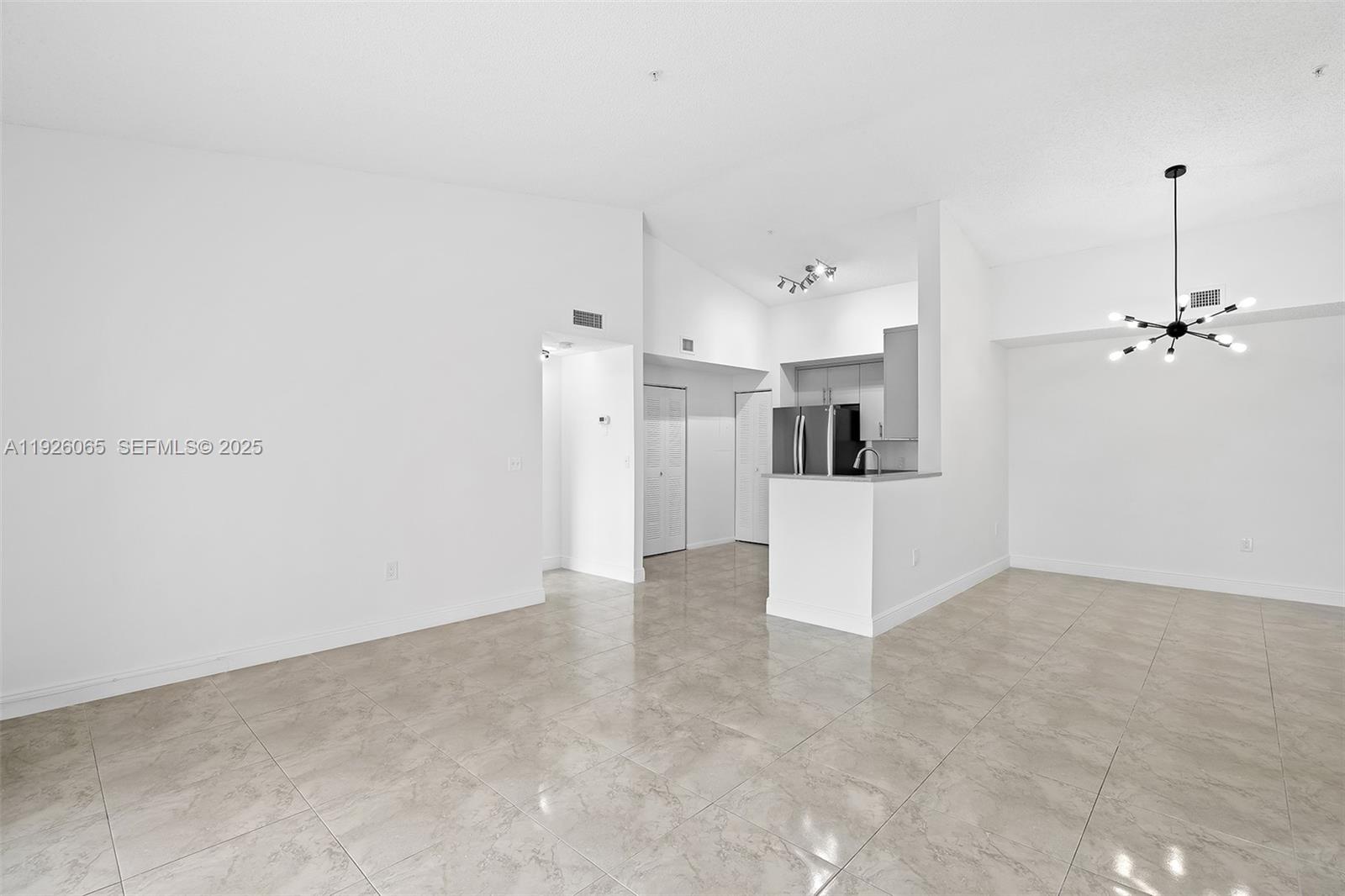 COURTYARDS AT DAVIE CONDO - Residential