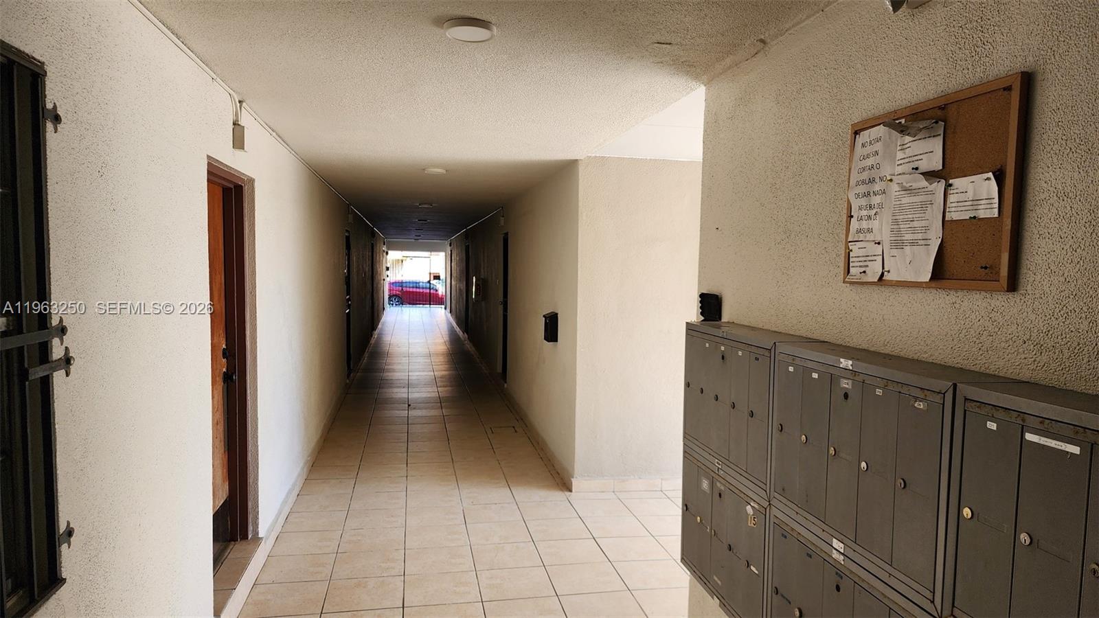 LUXURY CORAL LIVING CONDO - Residential