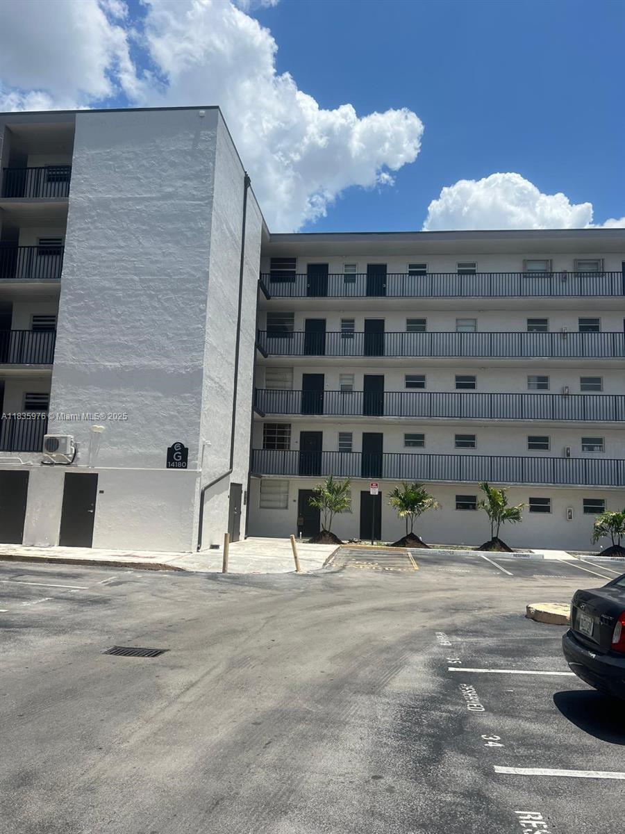 Newly Remodeled Gem,
This unit located in El Conquistador Complex its boast 2 beds and 2 full Bath. Fully renovated kitchen and floors. The Bathrooms have been updated giving this unit a touch of class. Walking distance from groceriy stores and shops. This is a great option for living in or to ad to a rental portfolio. The complex has a pool and a shared laundry room availbale on the floor. The complex also has a newly renovated basket/tennis court available for the residents. Do not miss out on this gem as it will sell Fast!!!!.