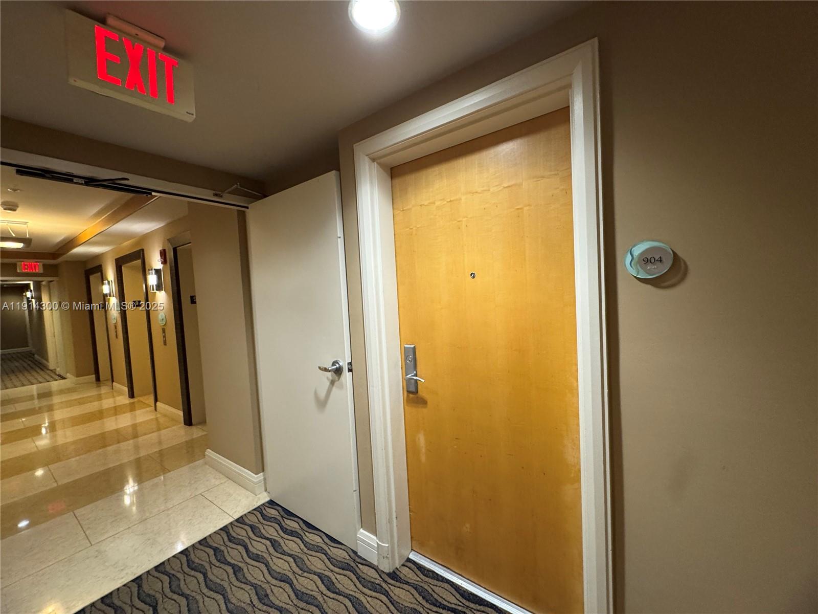 VIZCAYNE NORTH CONDO - Residential Lease