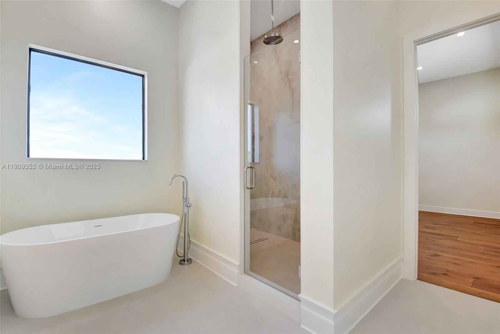 LAKEWOOD - Residential