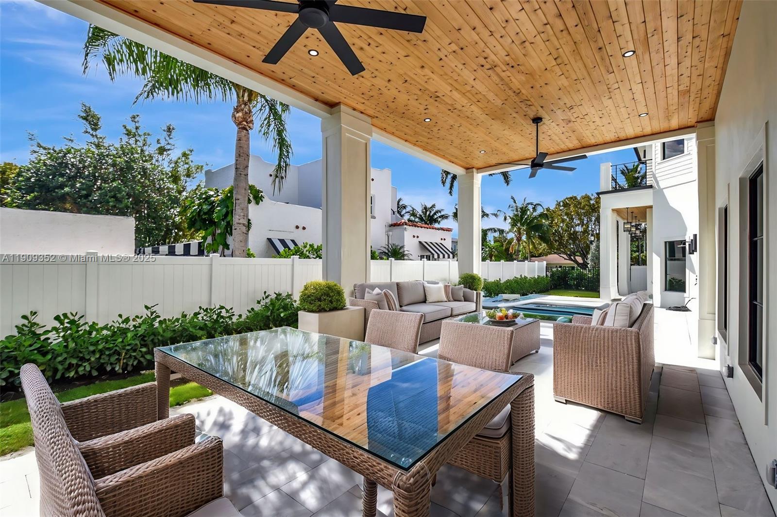 LAKEWOOD - Residential