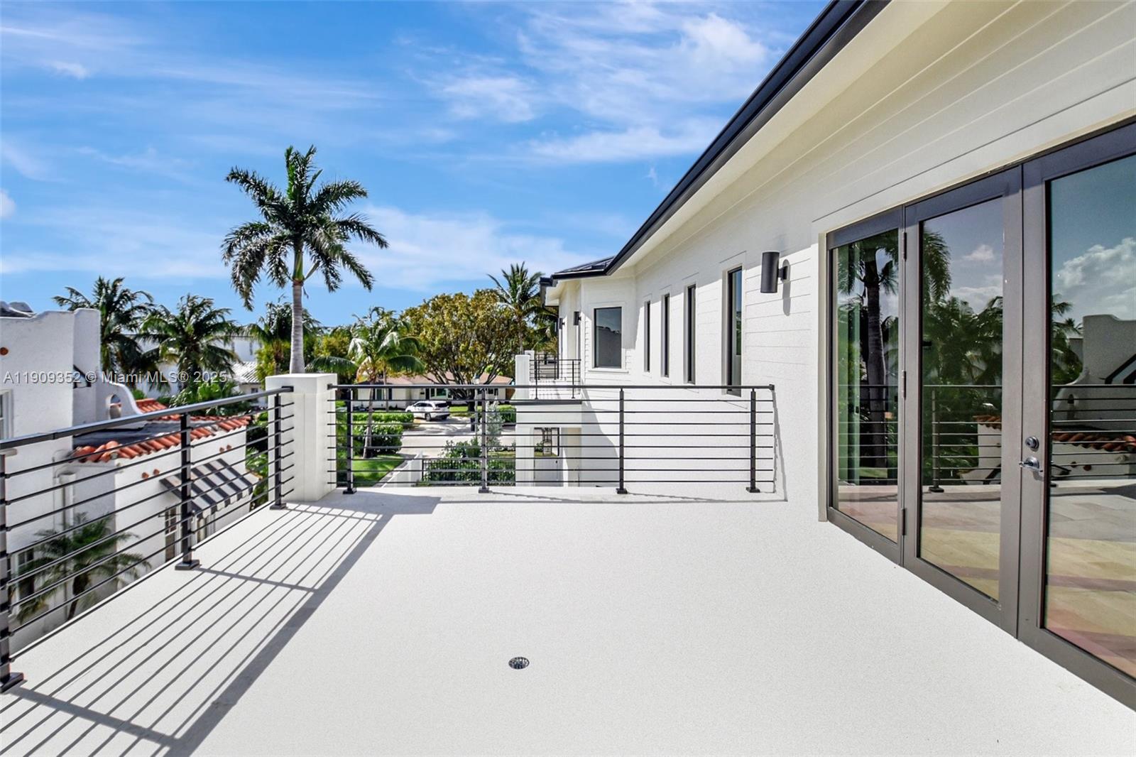 LAKEWOOD - Residential