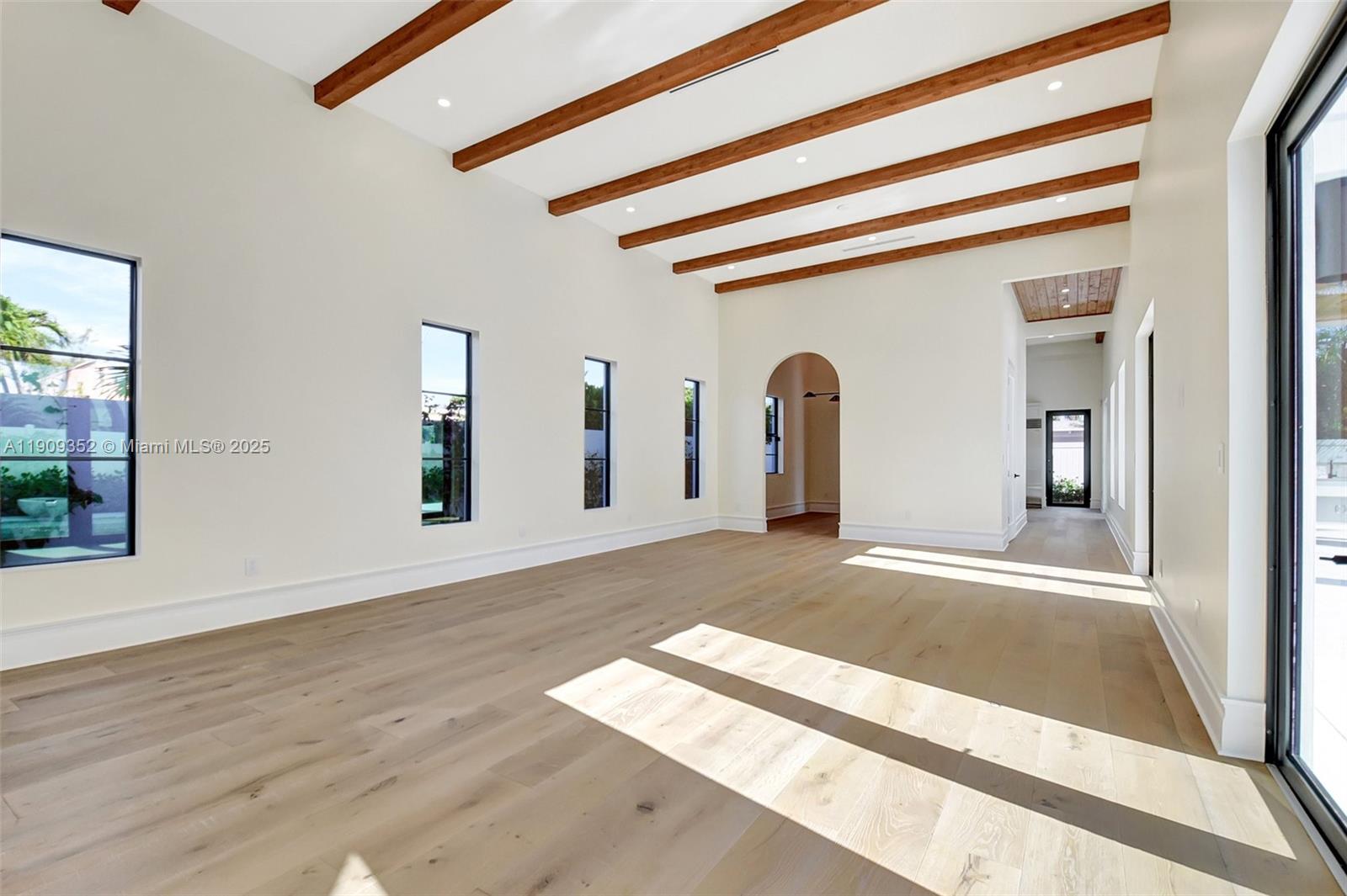 LAKEWOOD - Residential