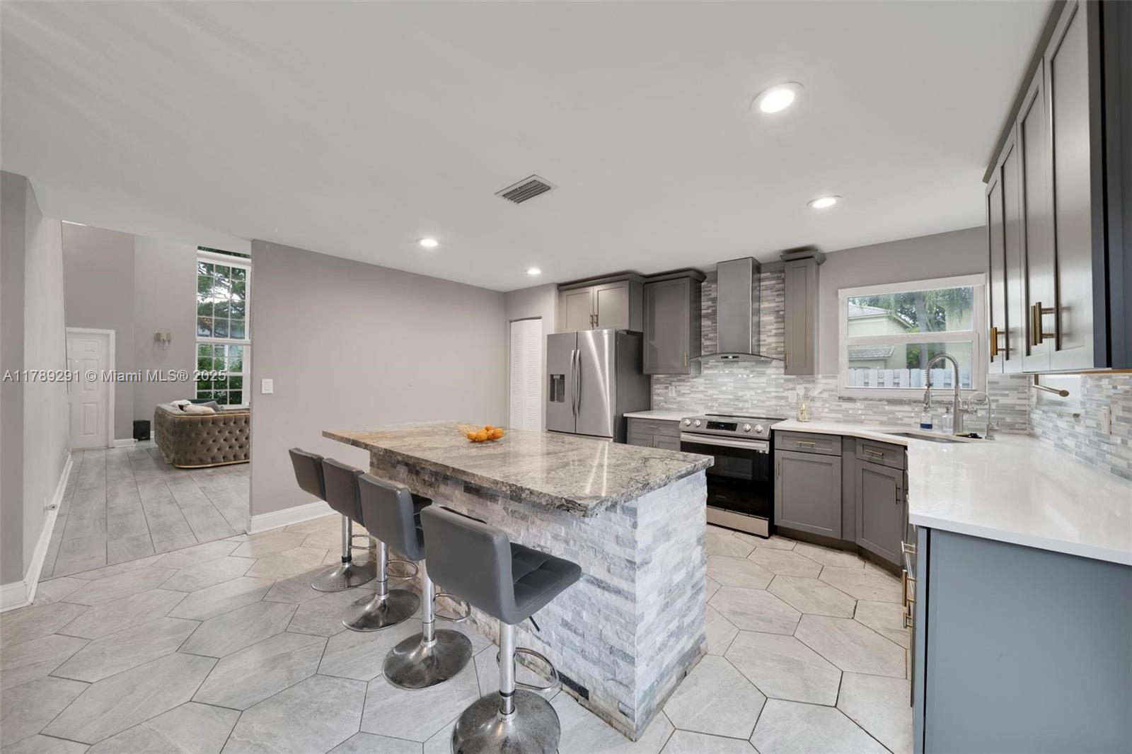 5498 NW 45th Way