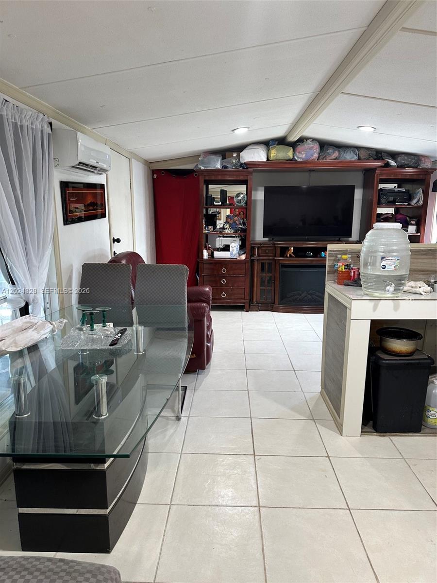 MONTURA RANCH - Residential