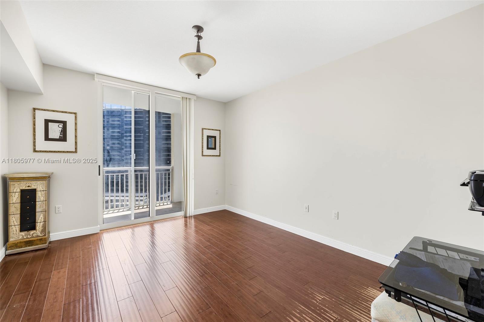 DUO CONDOMINIUM EAST - Residential