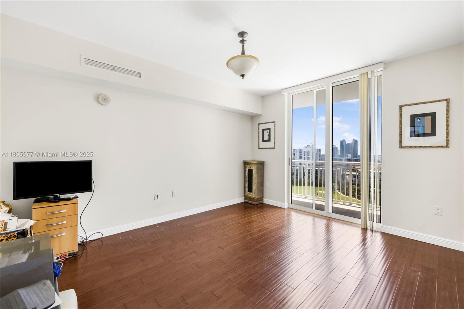 DUO CONDOMINIUM EAST - Residential