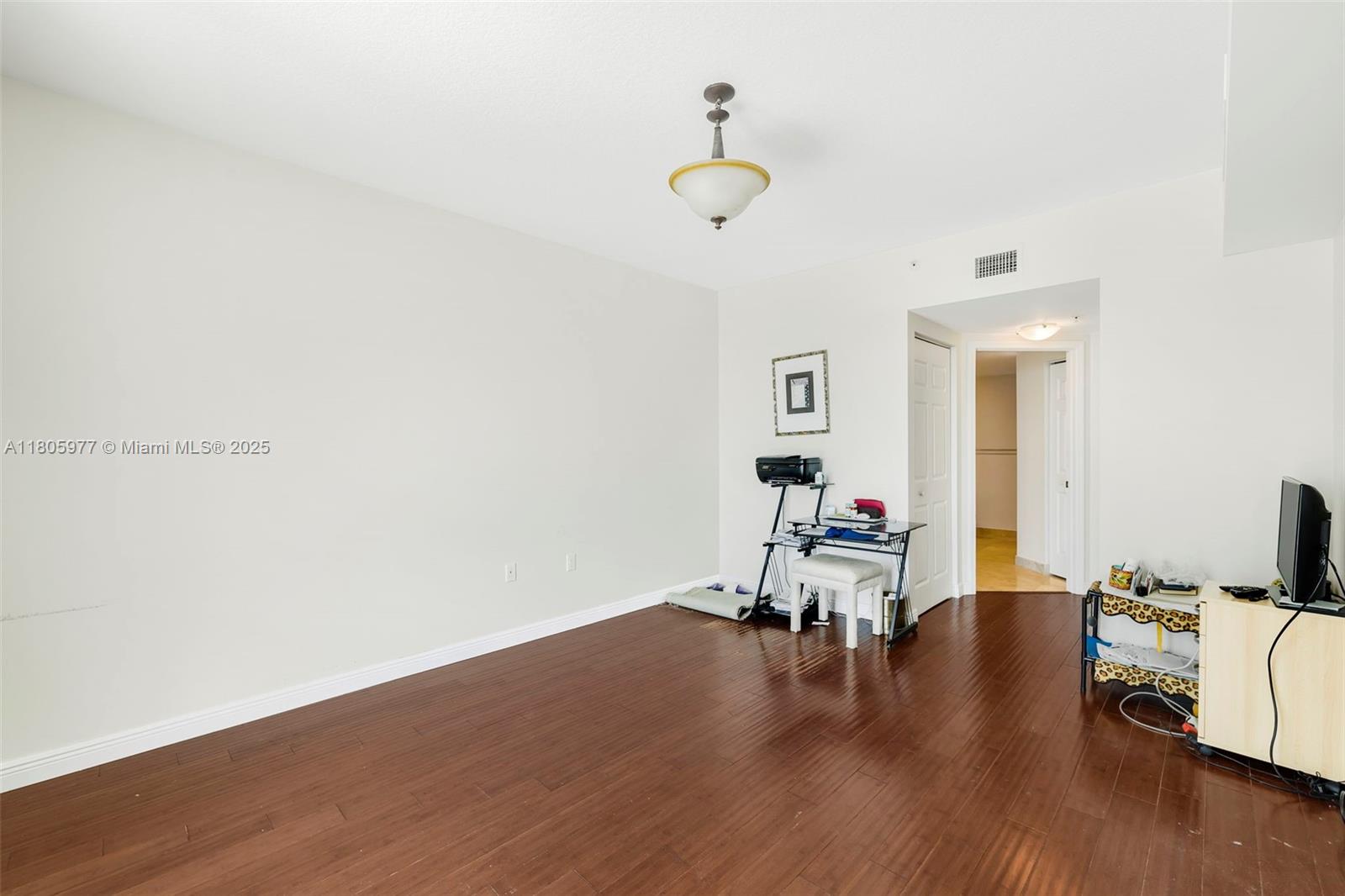 DUO CONDOMINIUM EAST - Residential
