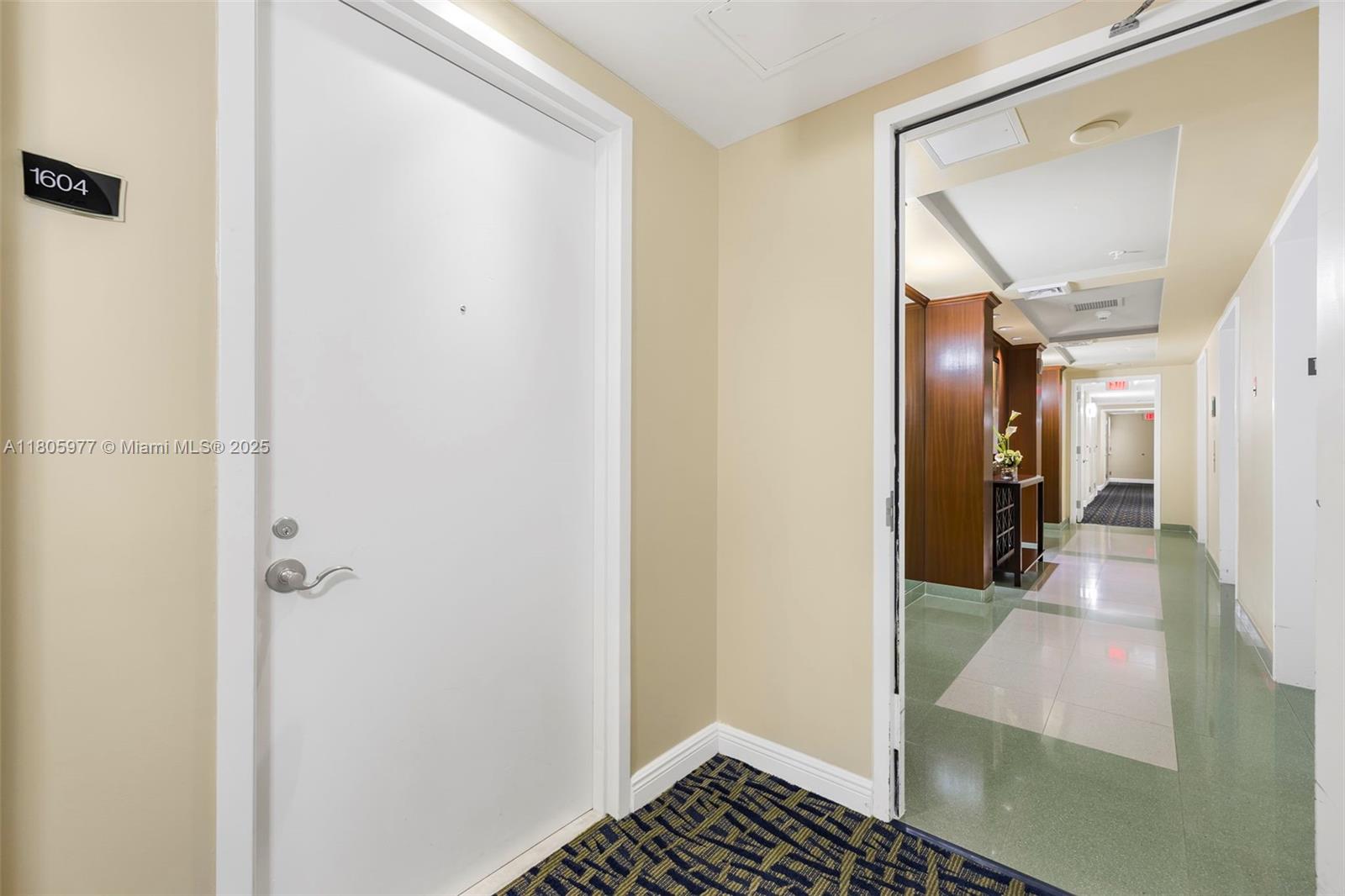 DUO CONDOMINIUM EAST - Residential