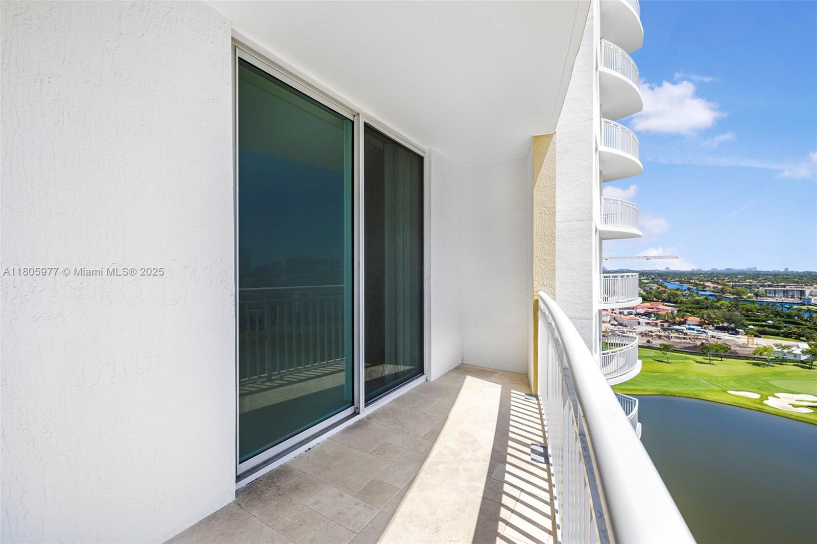 DUO CONDOMINIUM EAST - Residential