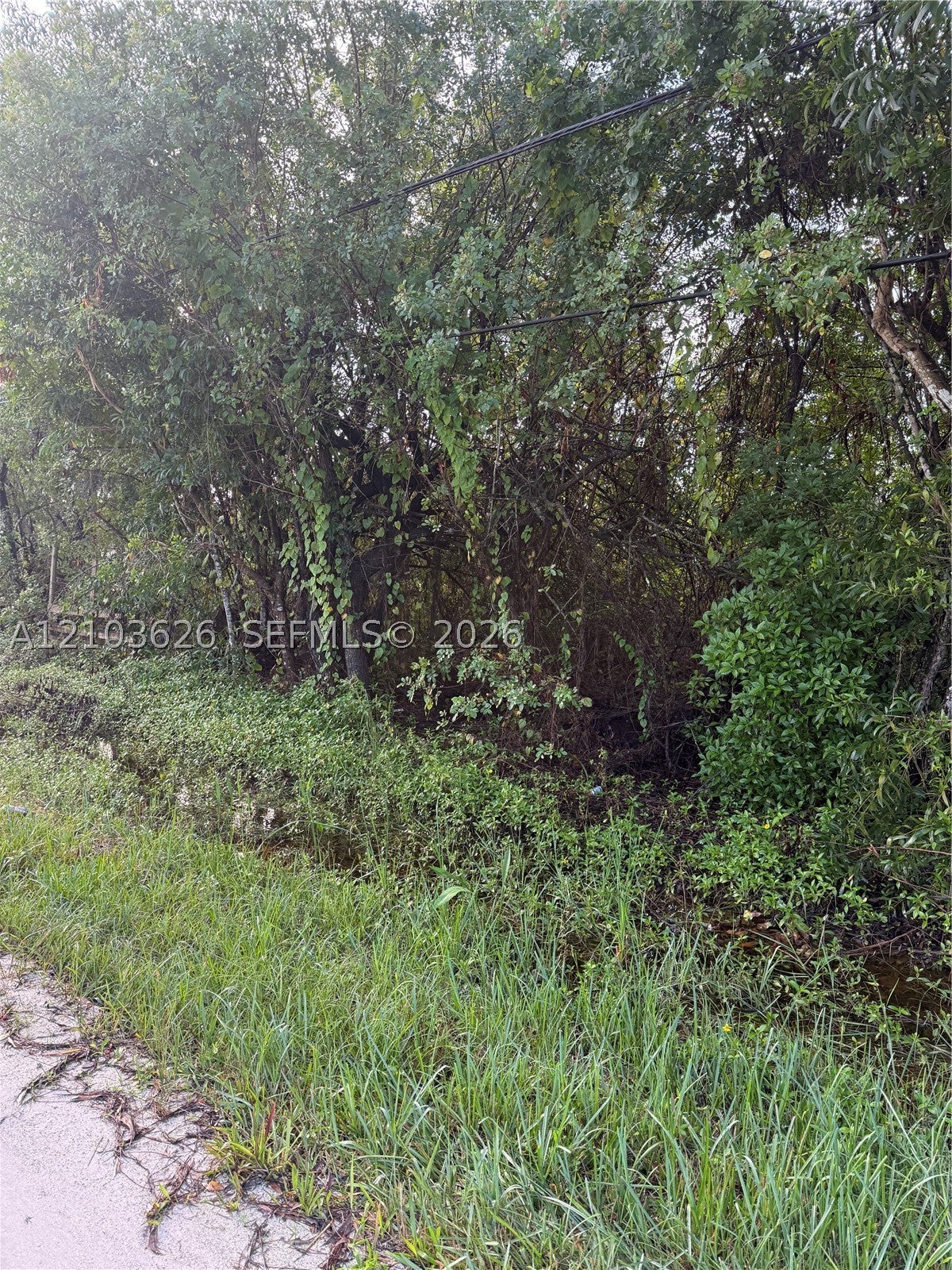 V-197 N 86th RD NORTH