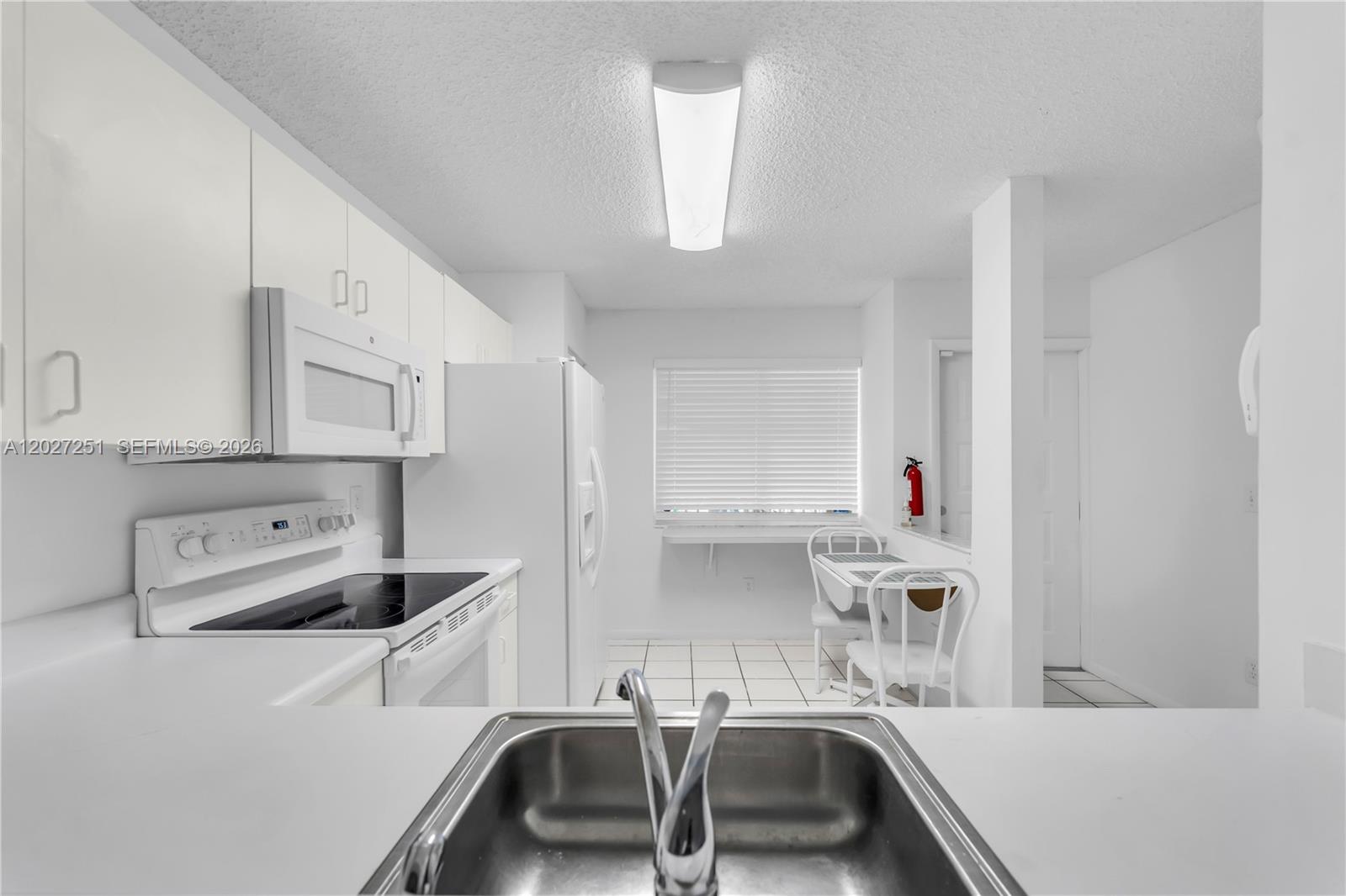 WELDON CONDOMINIUM G - Residential