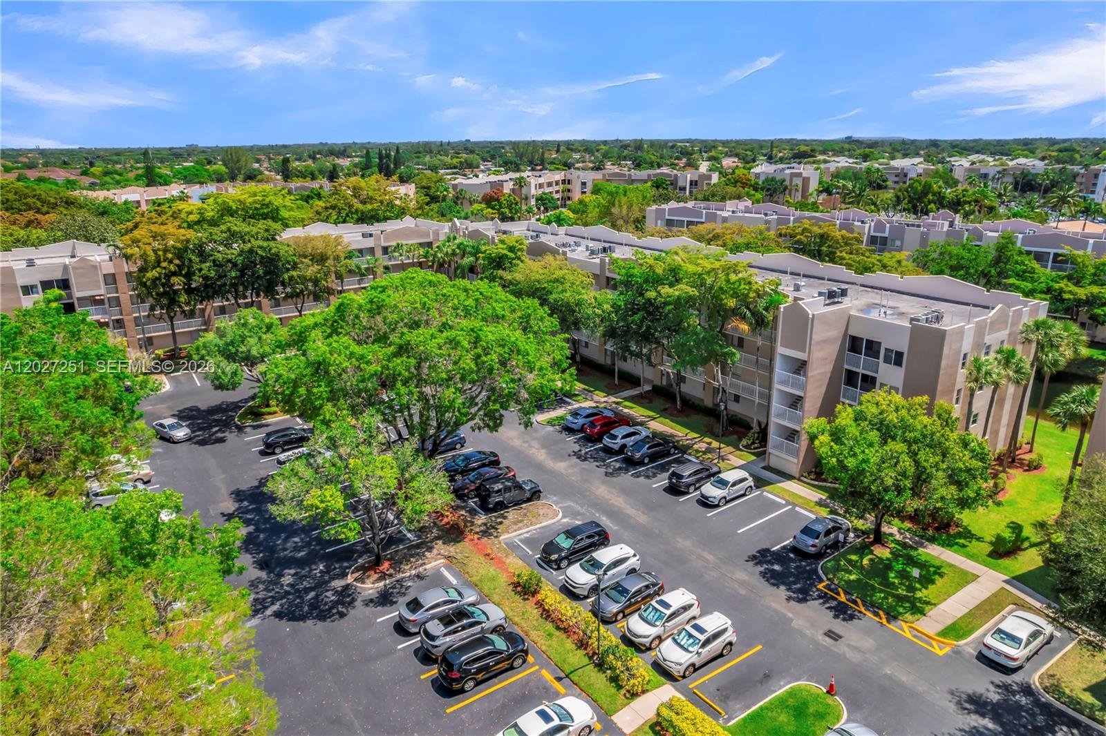 WELDON CONDOMINIUM G - Residential