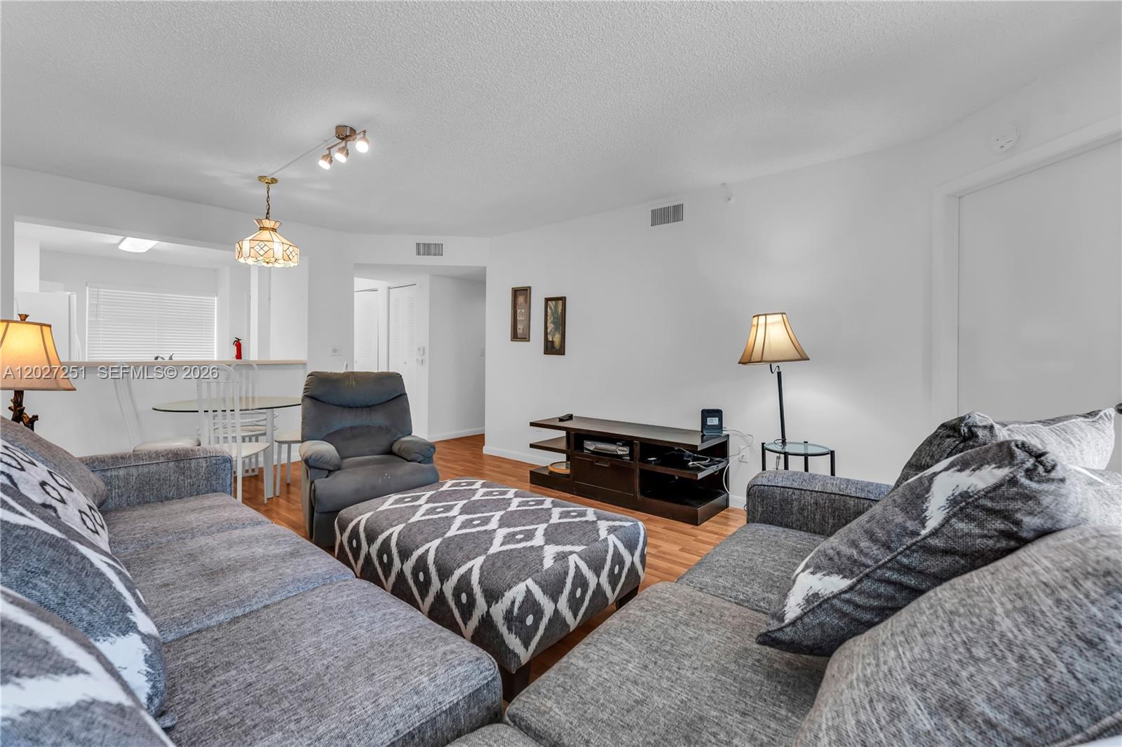 WELDON CONDOMINIUM G - Residential