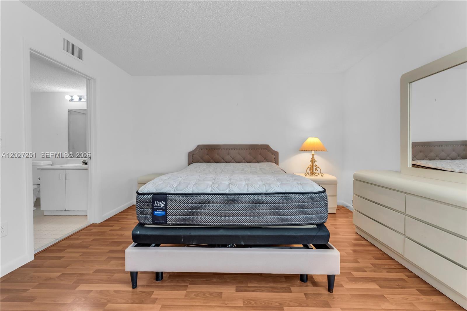 WELDON CONDOMINIUM G - Residential