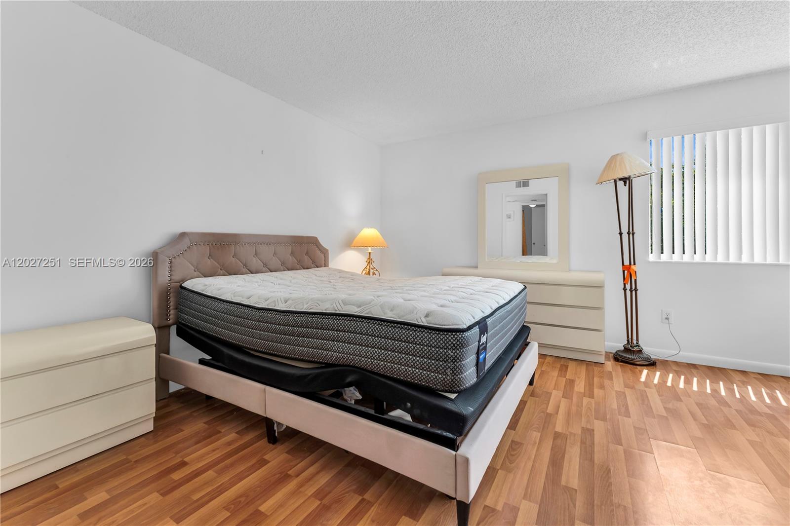 WELDON CONDOMINIUM G - Residential