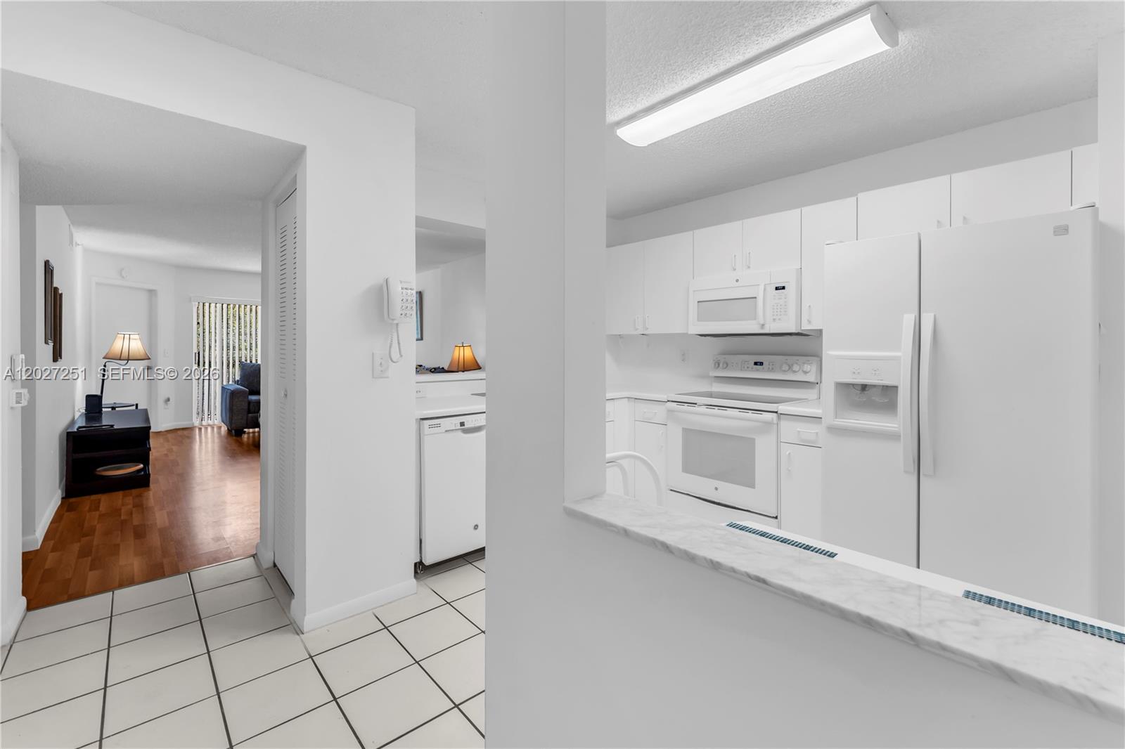 WELDON CONDOMINIUM G - Residential