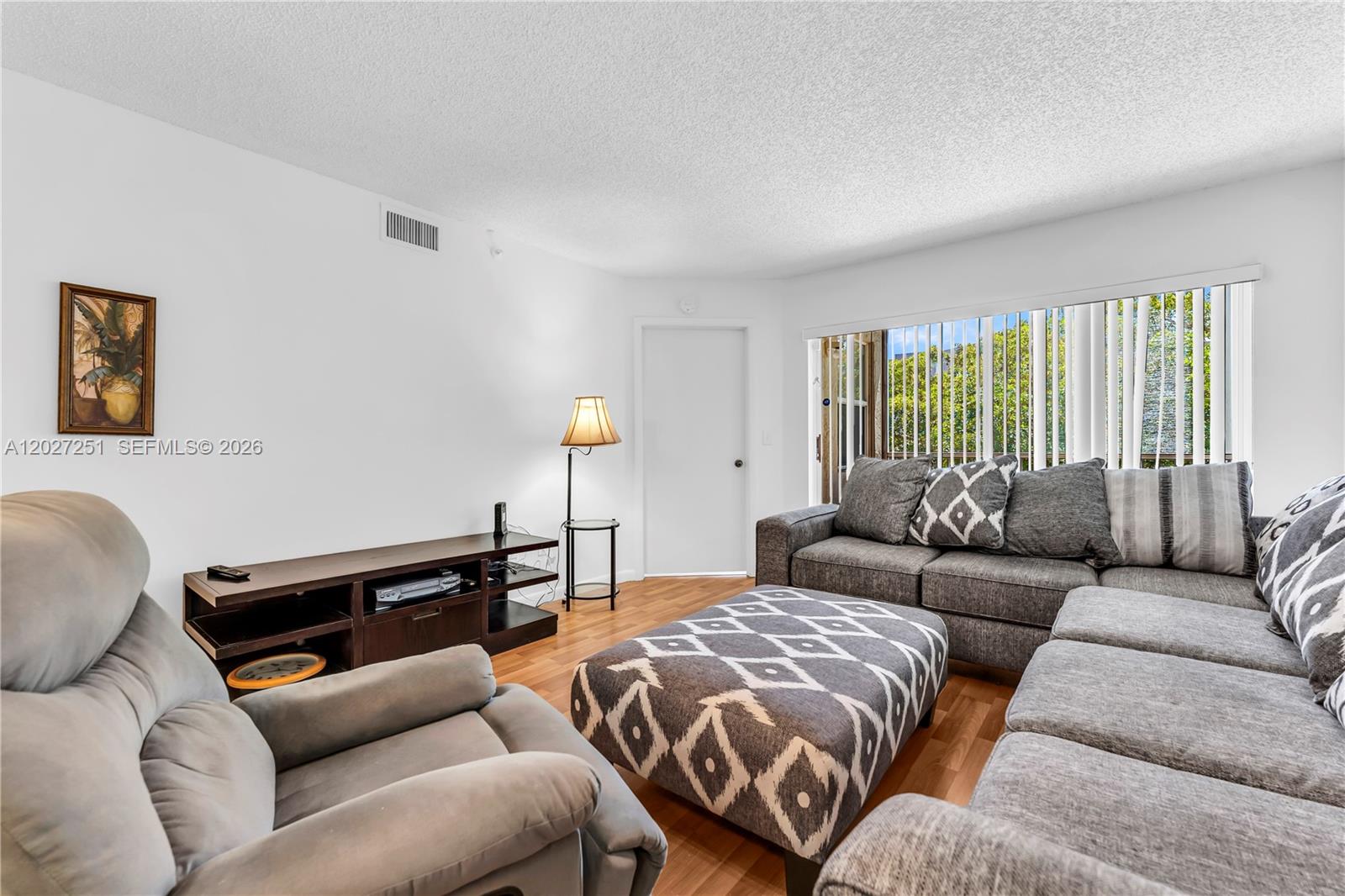 WELDON CONDOMINIUM G - Residential