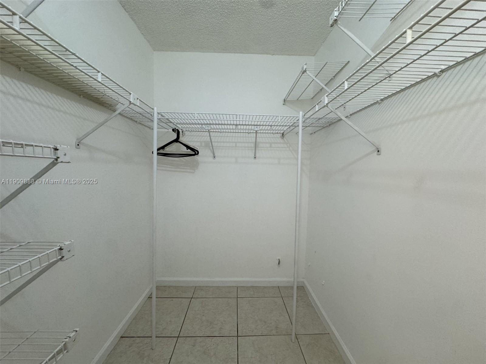 LAGO GRANDE CONDO THREE C - Residential Lease