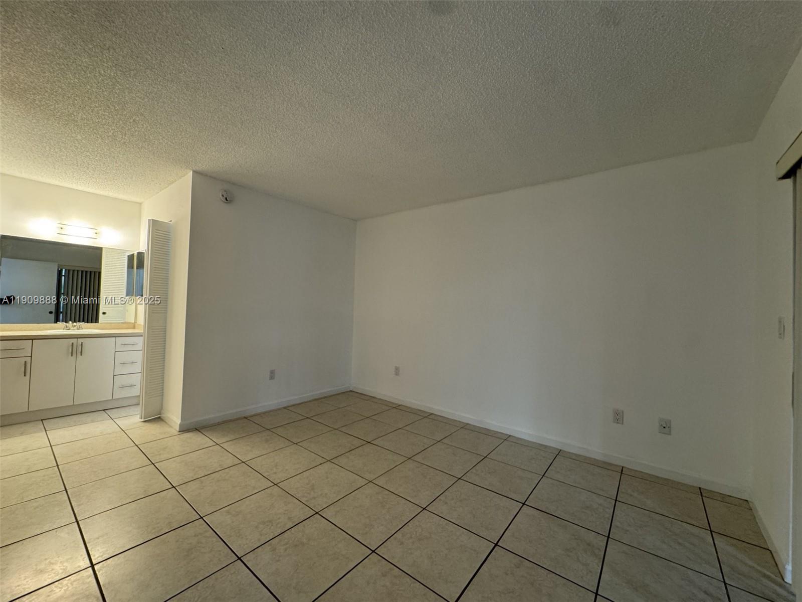 LAGO GRANDE CONDO THREE C - Residential Lease