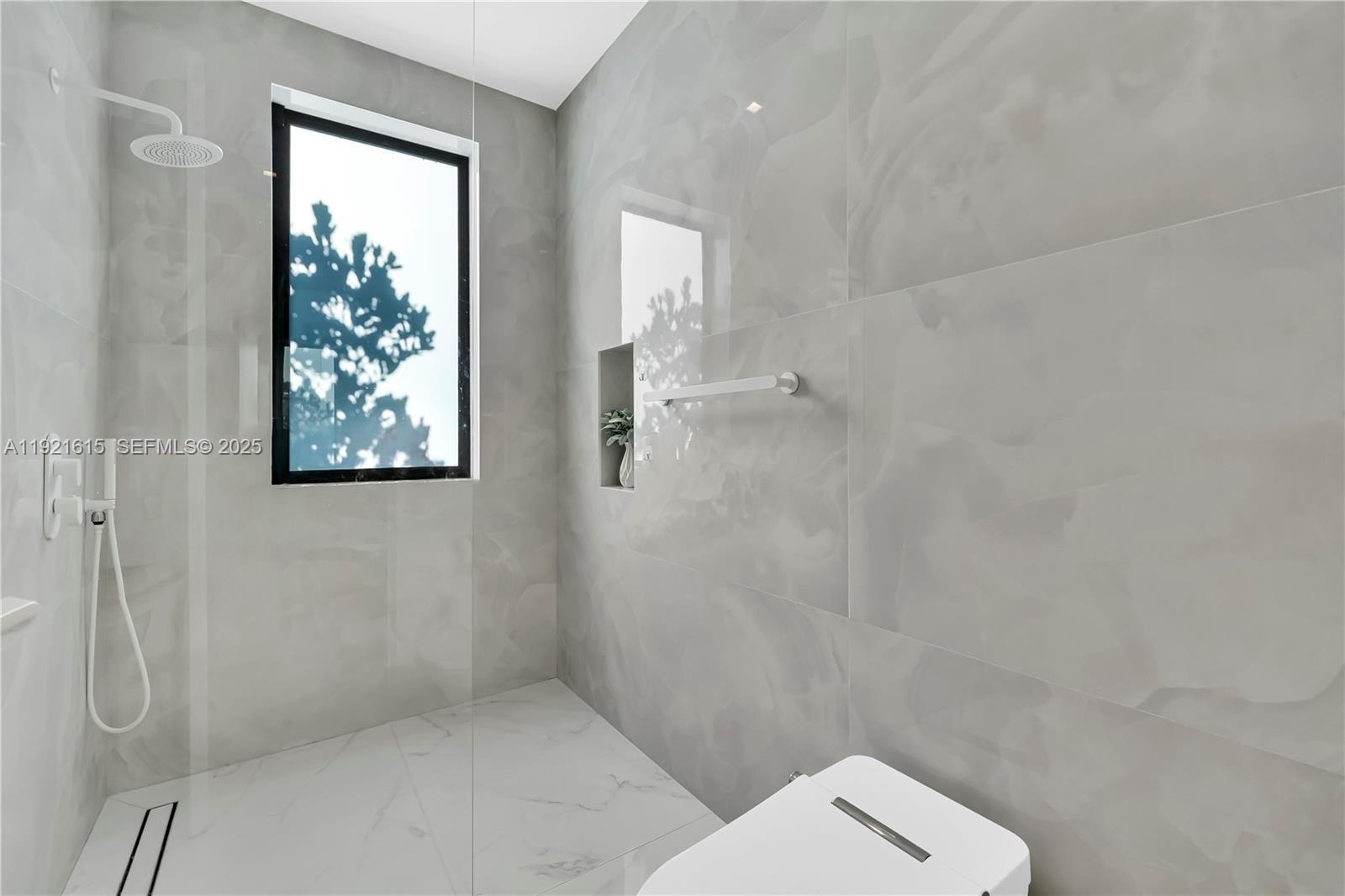 BRICKELL HAMMOCK UN 1 - Residential