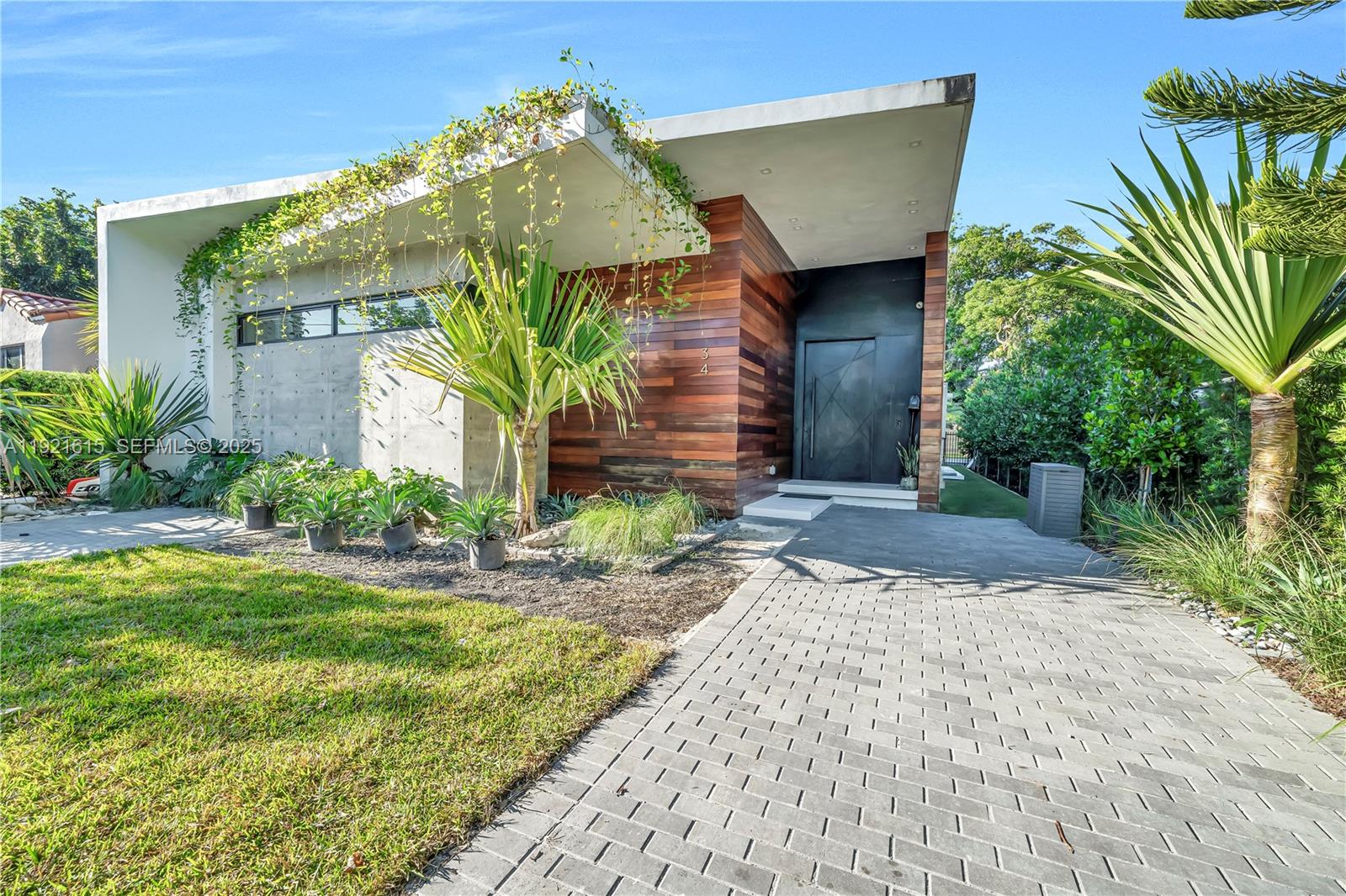 BRICKELL HAMMOCK UN 1 - Residential