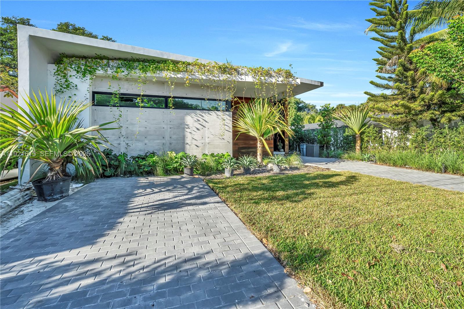 BRICKELL HAMMOCK UN 1 - Residential