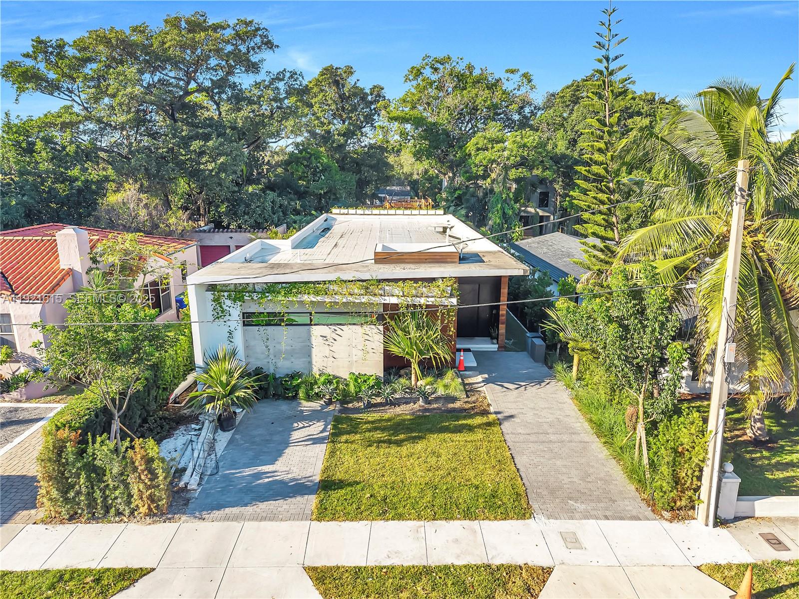 BRICKELL HAMMOCK UN 1 - Residential